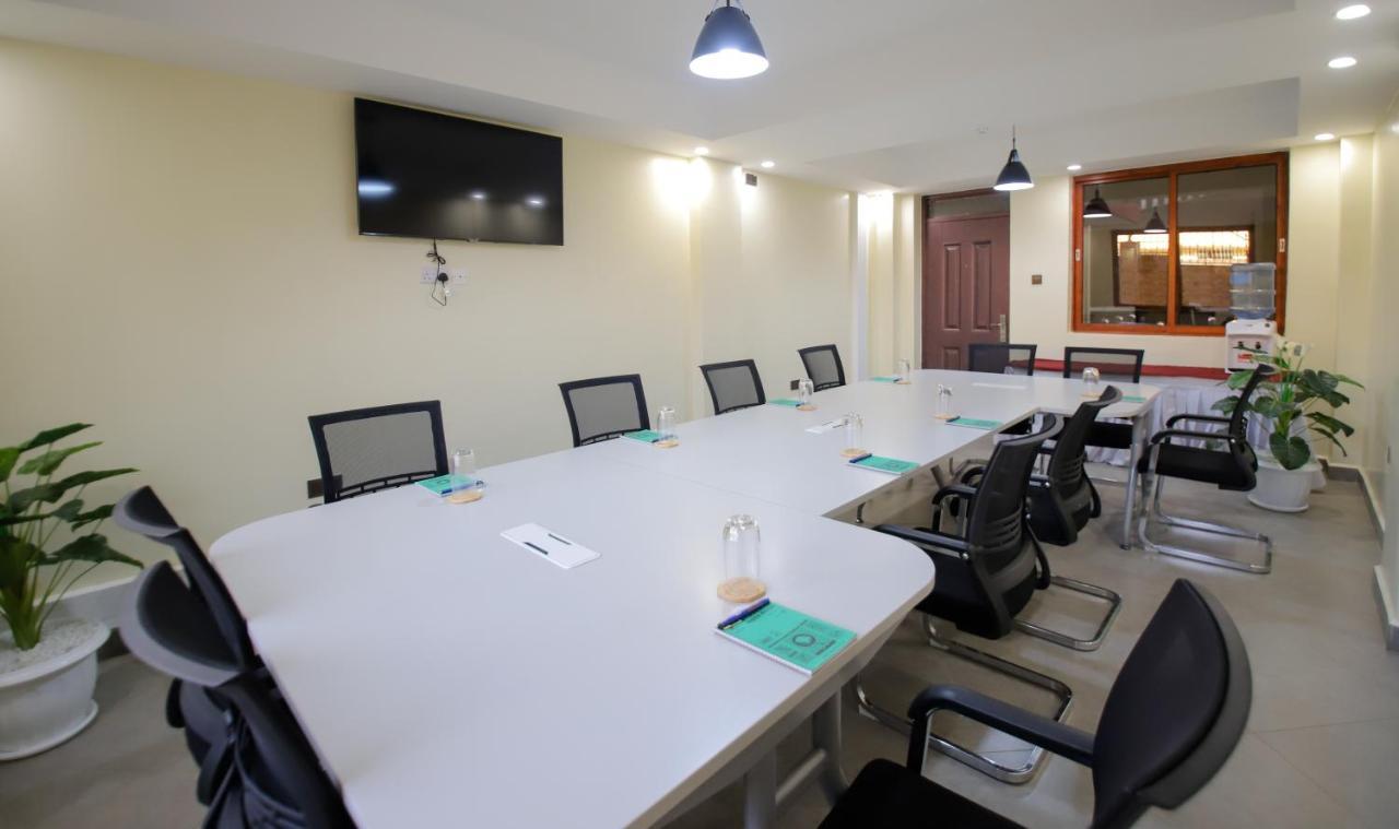 Lantern Serviced Apartments Найробі Екстер'єр фото